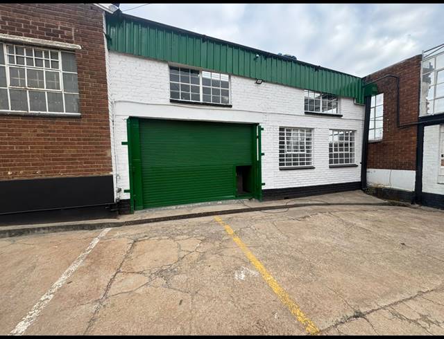 437M² WAREHOUSE TO LET IN SEBENZA